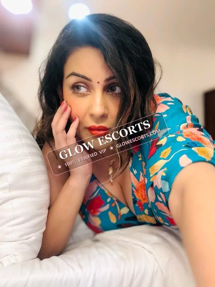 Ishita - Malad Fashion Model Escort